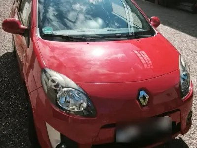 Gebraucht Renault Twingo 60 PS (44 kW) 2010 Rot Kleinwagen