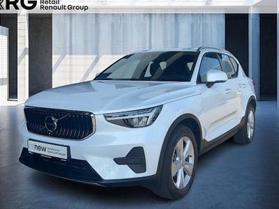 Gebraucht Volvo XC40 Core 130 PS (95 kW) 2024 Crystal white / metallic SUV
