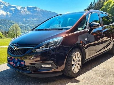 Second-hand Opel Zafira Tourer Edition 135 CP (99 kW) 2017 Maro Monovolum