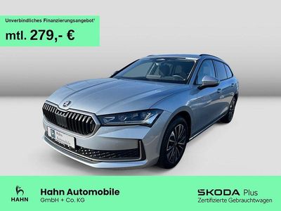 Gebraucht Skoda Superb Selection 204 PS (150 kW) 2025 Pebble silber metallic Kombi