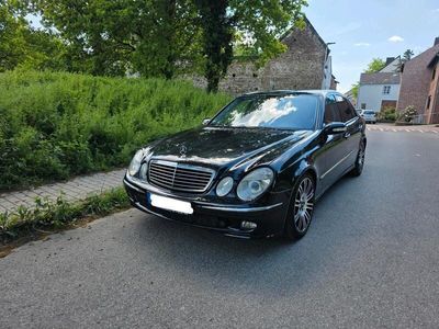 Mercedes E320