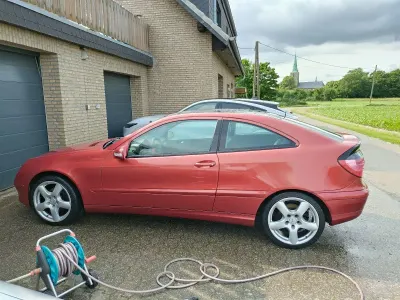 Occasion Mercedes C230 197 ch (144 kW) 2001 Orange Coupé