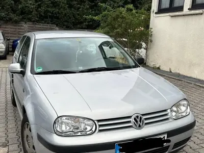 Gebraucht VW Golf IV 75 PS (55 kW) 1997 Silber Kleinwagen