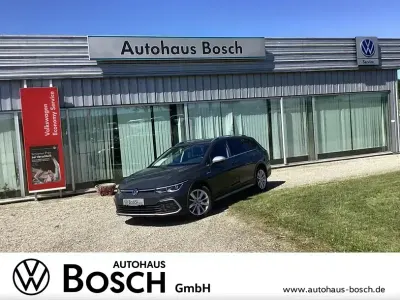 Gebraucht VW Golf Alltrack 200 PS (147 kW) 2023 Uranograu Kombi