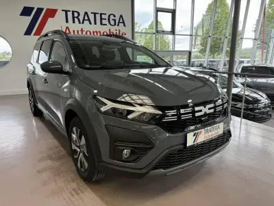 Gebraucht Dacia Jogger Expression 110 PS (80 kW) 2026 Grau Van / Kleinbus
