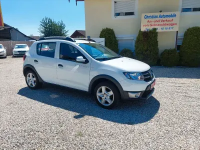 Gebraucht Dacia Sandero Prestige 90 PS (66 kW) 2015 Weiß Limousine