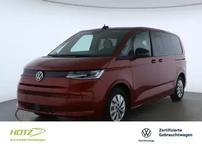 Gebraucht VW Multivan Basis 177 PS (130 kW) 2025 Rot Van / Kleinbus