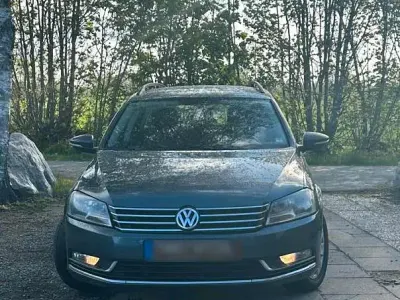 Usata VW Passat 140 CV (102 kW) 2011 Grigio Station wagon