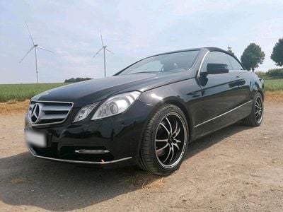Usata Mercedes E350 AMG 300 CV (220 kW) 2012 Nero Cabrio