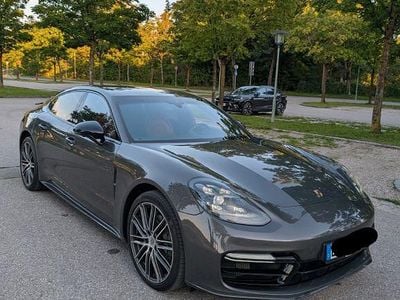 Porsche Panamera 4S