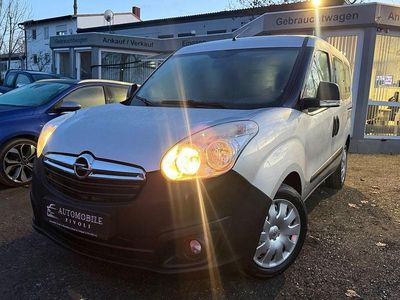 Silber Gebraucht 2013 Opel Combo Van / Kleinbus | 6.990 € (Teuer)