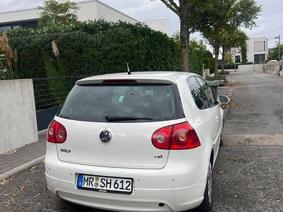 Weiß Gebraucht 2008 VW Golf VI United Kleinwagen | 1.900 € (Guter Preis)