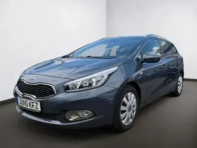 Gebraucht Kia Ceed Sportswagon FIFA World Cup Edition 136 PS (100 kW) 2014 Andere Kombi
