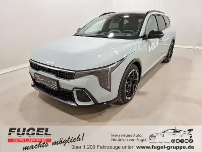 Neu Kia K4 GT-Line 179 PS (131 kW) 2026 Morning haze Kombi