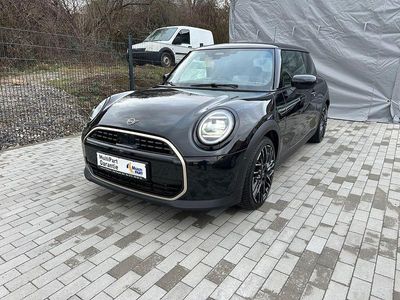 Gebraucht Mini Cooper Favoured 156 PS (114 kW) 2024 Schwarz Kleinwagen