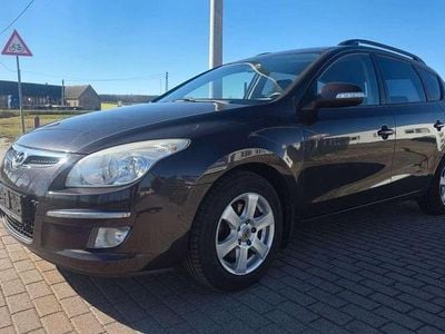 Gebraucht Hyundai i30 116 PS (85 kW) 2008 Braun Kombi