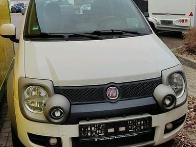 Second-hand Fiat Panda 4x4 70 CP (51 kW) 2010 Alb Hatchback