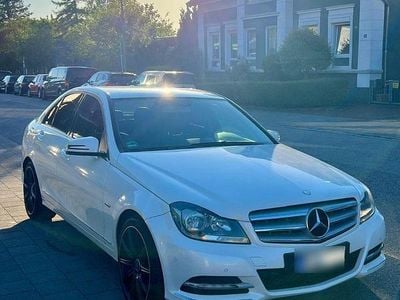 Usata Mercedes C180 156 CV (114 kW) 2011 Bianco Berlina