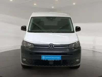Usata VW Caddy 122 CV (89 kW) 2022 Bianco Monovolume