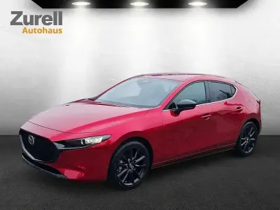 Neu Mazda 3 Homura-Line 140 PS (102 kW) 2026 Soul red crystal m Limousine