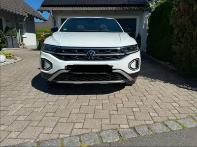 Gebraucht VW T-Roc Cabriolet Move 150 PS (110 kW) 2023 Weiß Cabrio