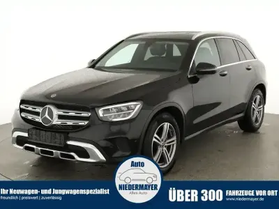 Gebraucht Mercedes GLC200 163 PS (119 kW) 2021 Schwarz SUV