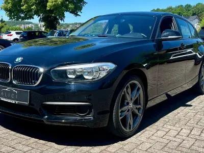 Gebraucht BMW 118 Sport Line 136 PS (100 kW) 2018 Schwarz Kleinwagen