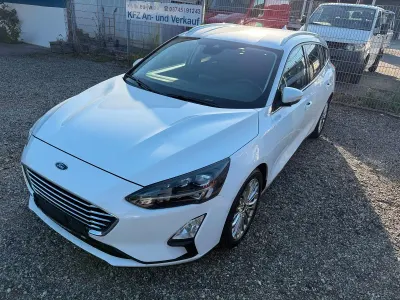 Gebraucht Ford Focus Titanium 120 PS (88 kW) 2019 Weiß Kombi