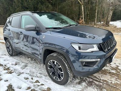 Blau Gebraucht 2021 Jeep Compass Trailhawk SUV | 21.900 € (Fairer Preis)