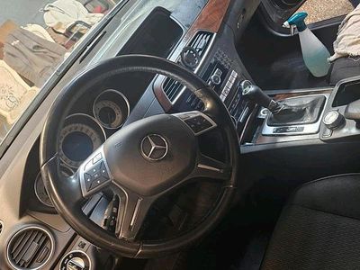 Usata Mercedes C200 211 CV (155 kW) 2011 Grigio SUV