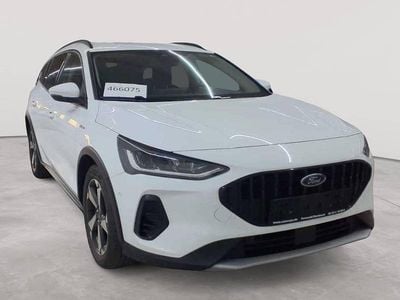Gebraucht Ford Focus Active 120 PS (88 kW) 2023 Frozen white Kombi