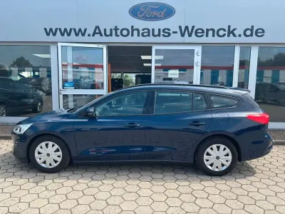 Gebraucht Ford Focus 101 PS (74 kW) 2019 Blau Limousine