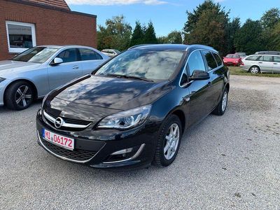 Gebraucht Opel Astra Exklusiv 120 PS (88 kW) 2015 Schwarz Kombi