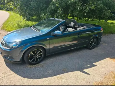 Gebraucht Opel Astra Cabriolet 140 PS (102 kW) 2008 Blau Cabrio