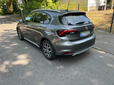 Gebraucht Fiat Tipo Cross 131 PS (96 kW) 2021 Grau Kombi