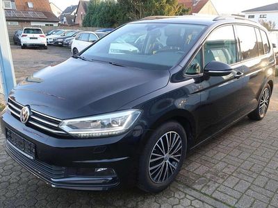 Gebraucht VW Touran Comfortline 150 PS (110 kW) 2019 Deep black perleffekt Van / Kleinbus