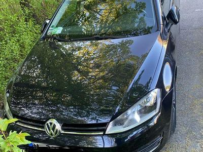 Gebraucht VW Golf VII Allstar 110 PS (80 kW) 2016 Schwarz Kombi