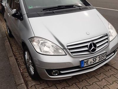 Usata Mercedes A160 Elegance 102 CV (75 kW) 2010 Argento Berlina