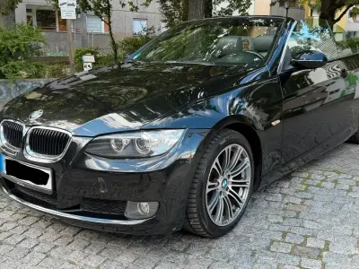 Gebraucht BMW 320 Cabriolet 170 PS (125 kW) 2007 Schwarz Cabrio