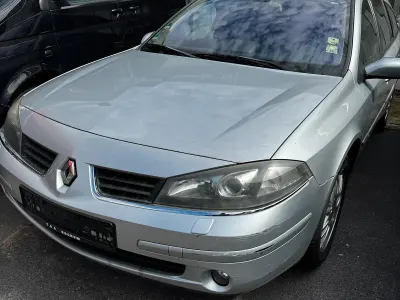 Gebraucht Renault Laguna III 140 PS (102 kW) 2007 Silber Kombi