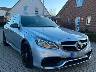 Mercedes E63 AMG