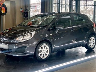 gebraucht Kia Rio 2014 | Limousine | NEUER TüV | 91.000km