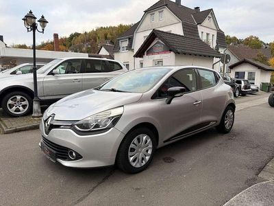 Gebraucht Renault Clio IV Dynamique 90 PS (66 kW) 2014 Silber Kleinwagen