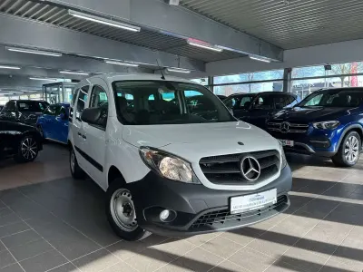 Używany Mercedes Citan 109 95 KM (69 kW) 2021 Biały Kombi