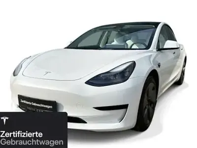 Usata Tesla Model 3 RWD 205 kW (279 CV) 2021 Bianco Berlina