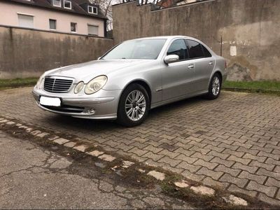 Mercedes E320