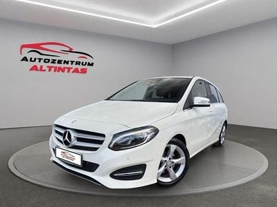 Gebraucht Mercedes B180 Style 122 PS (89 kW) 2016 Weiß Van / Kleinbus