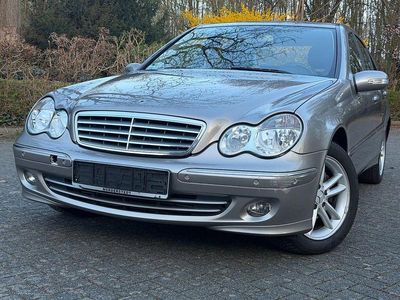 Gebraucht Mercedes C180 143 PS (105 kW) 2006 Silber Limousine