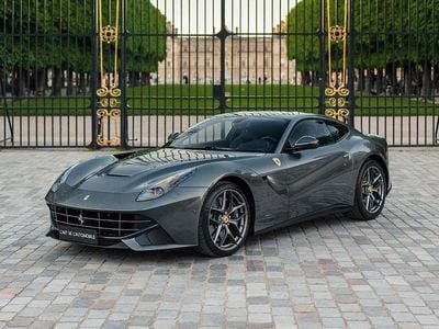 Gebraucht Ferrari F12 740 PS (544 kW) 2017 Grau Coupé