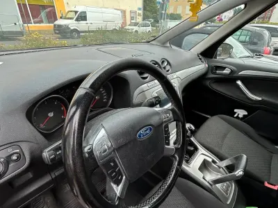 Gebraucht Ford Galaxy 140 PS (102 kW) 2009 Schwarz Van / Kleinbus